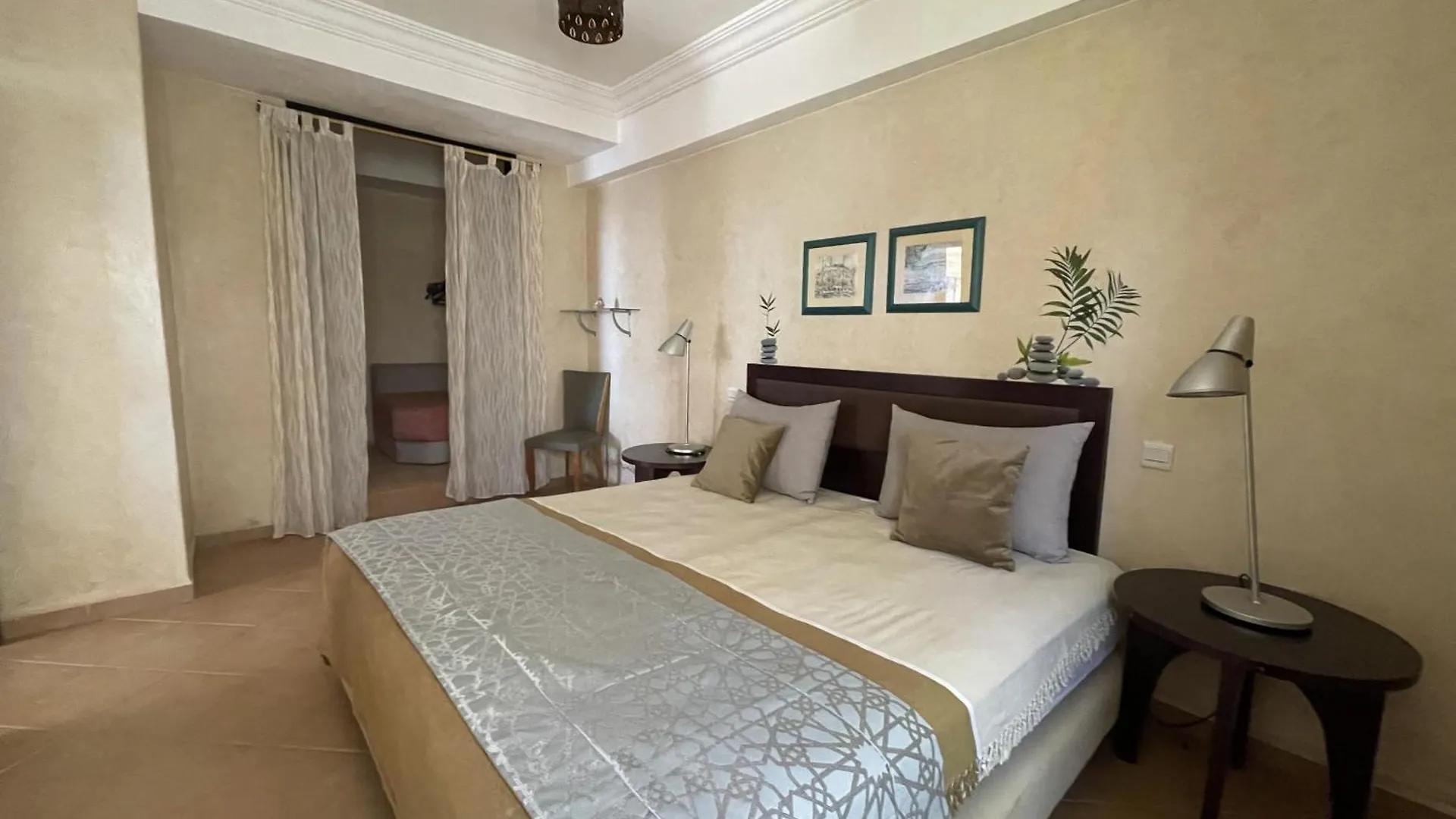 A10 Bel Appartement A 300M De La Plage 아가디르